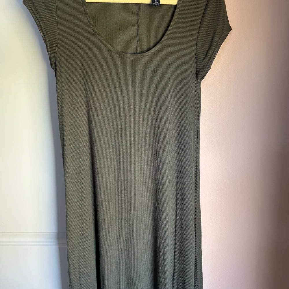 GAP Short Sleeve Olive Top